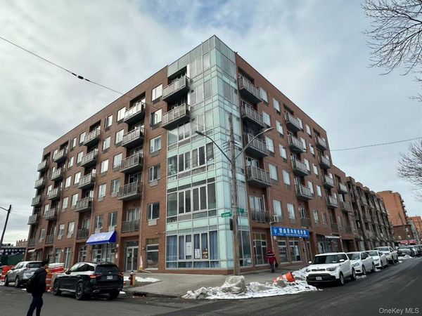 13621 Latimer Place, Unit 6G, Flushing, NY 11354