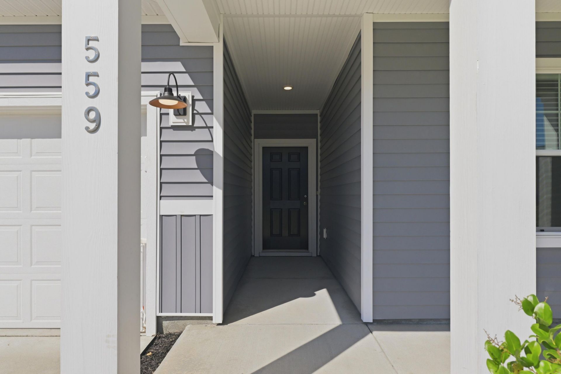 559 Abigail Street Photo 10
