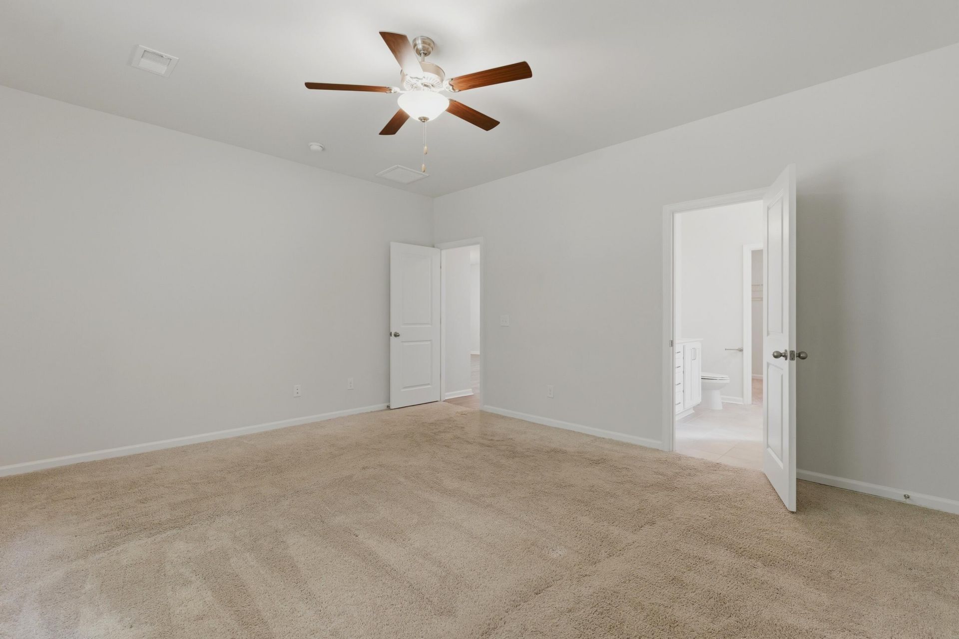559 Abigail Street Photo 26