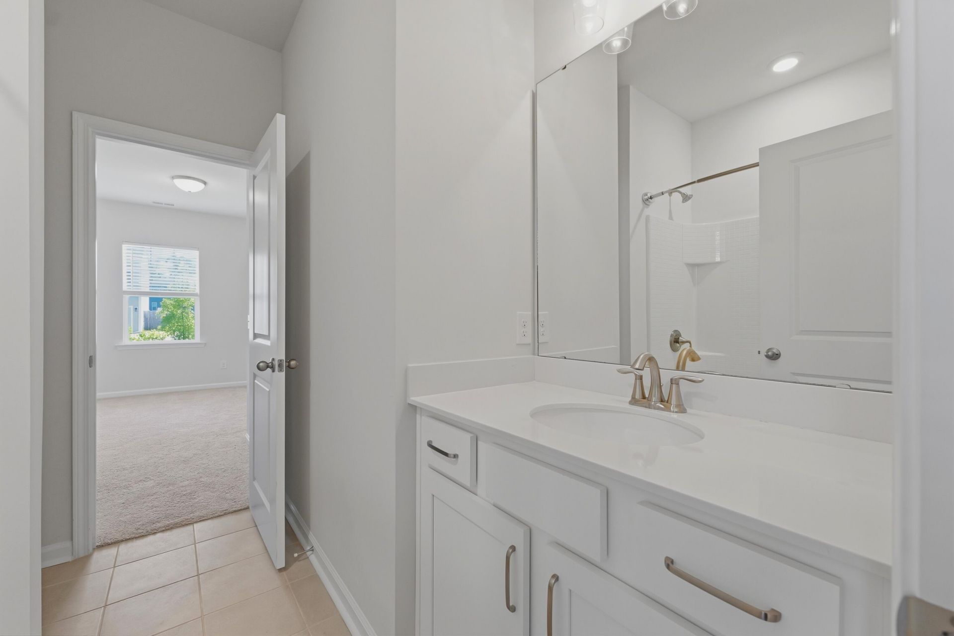 559 Abigail Street Photo 38