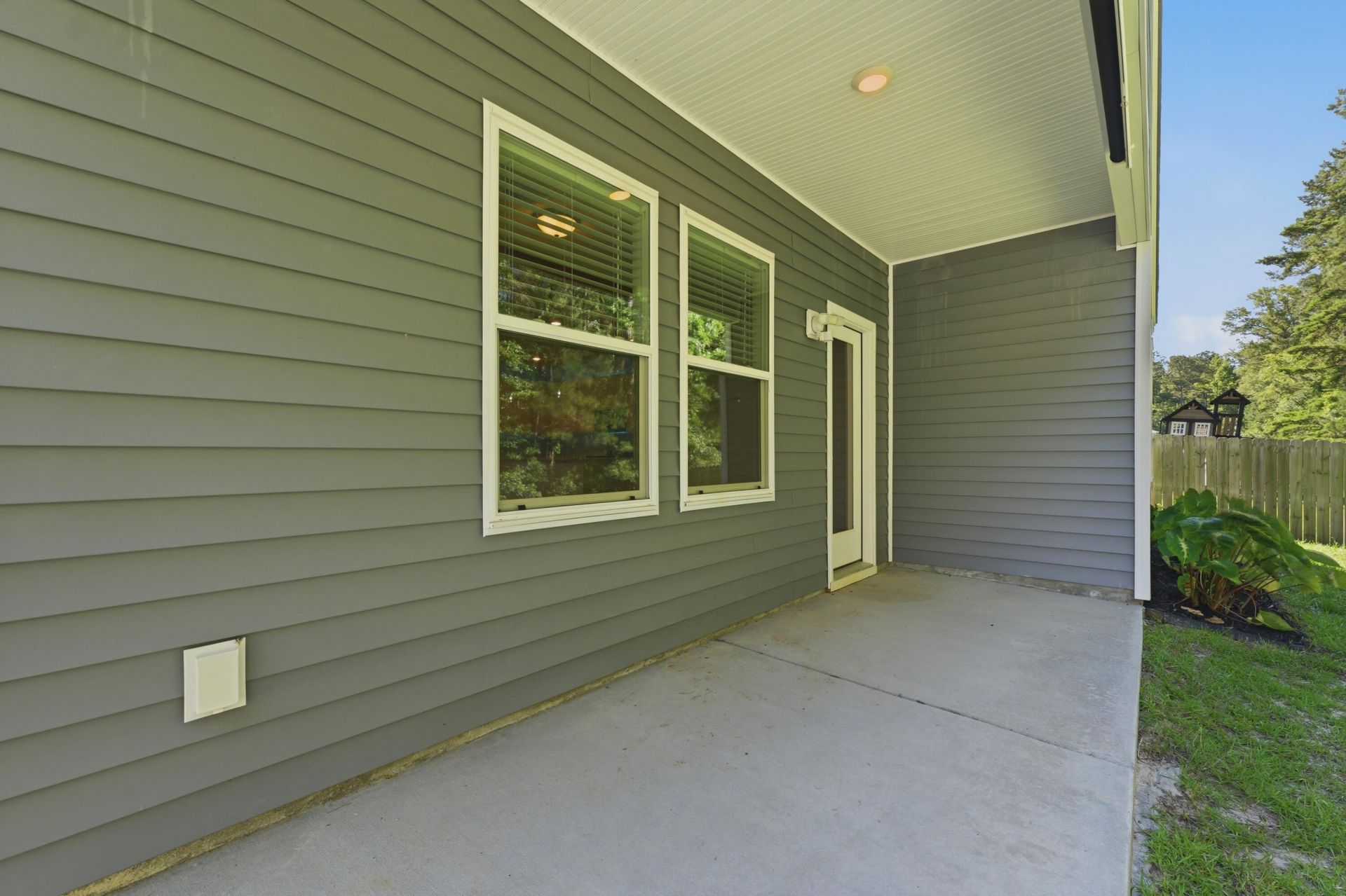 559 Abigail Street Photo 41