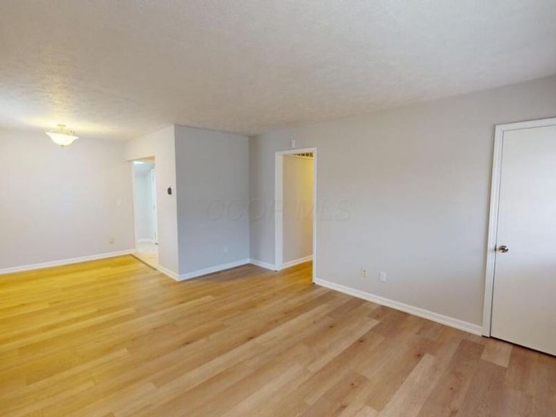1009 Minerva Avenue , Columbus, OH 43229 Photo 11