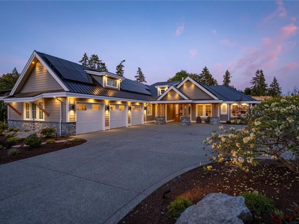 7399 Sunbury Rd , Lantzville, BC V0R 2H0