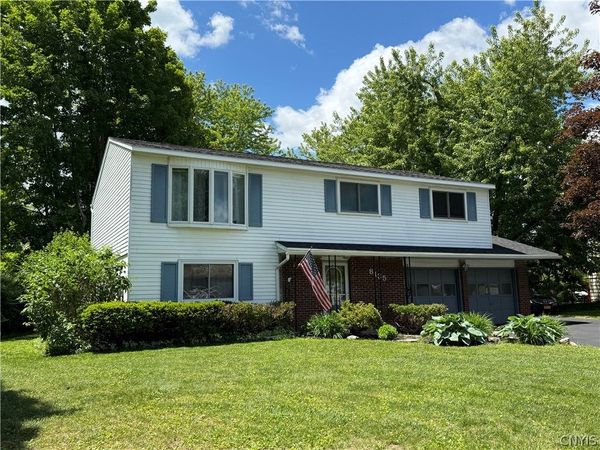 8135 Crimson Circle , Clay, NY 13041