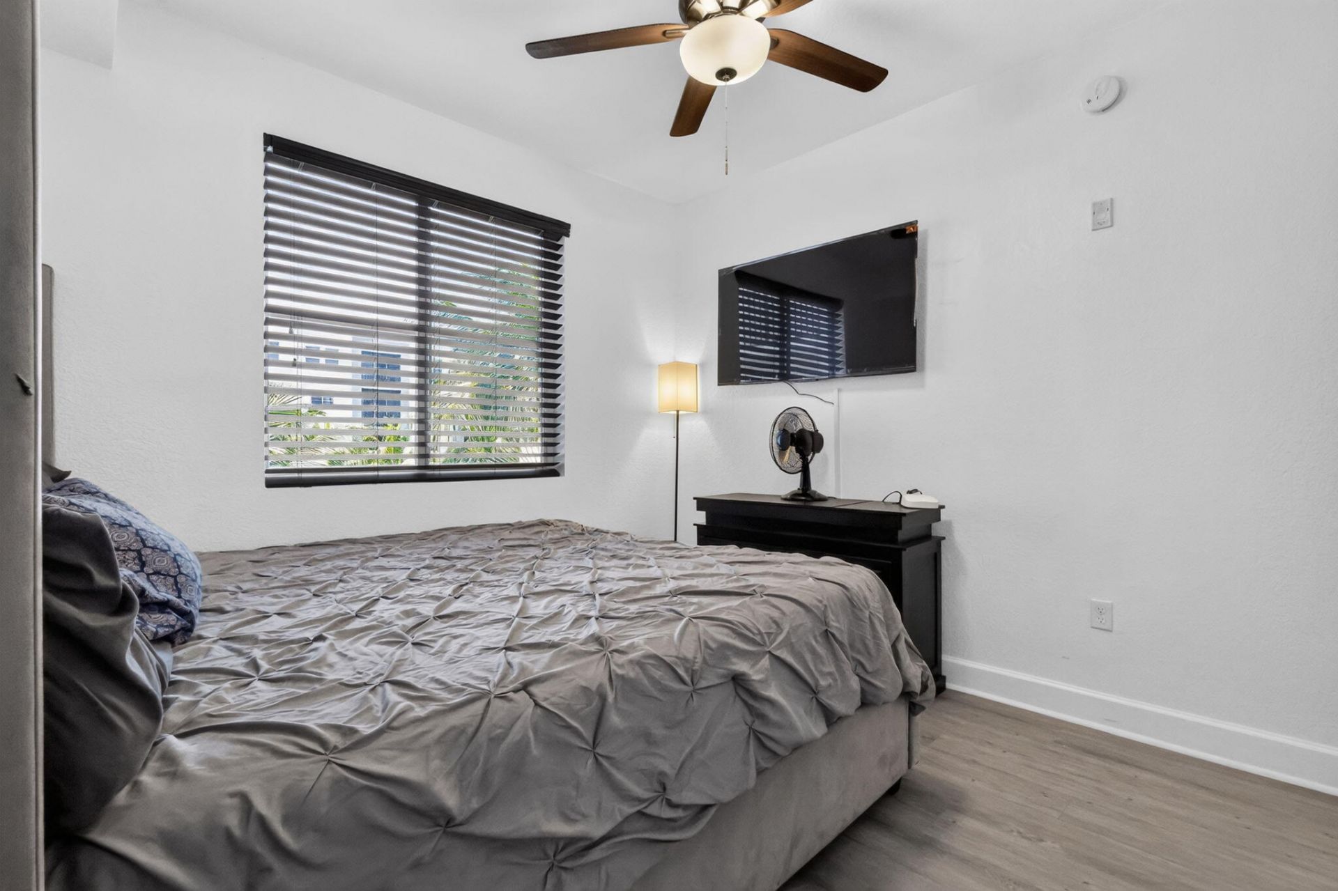 1660 Renaissance Commons Boulevard, Unit 2424, Boynton Beach, FL 33426 Photo