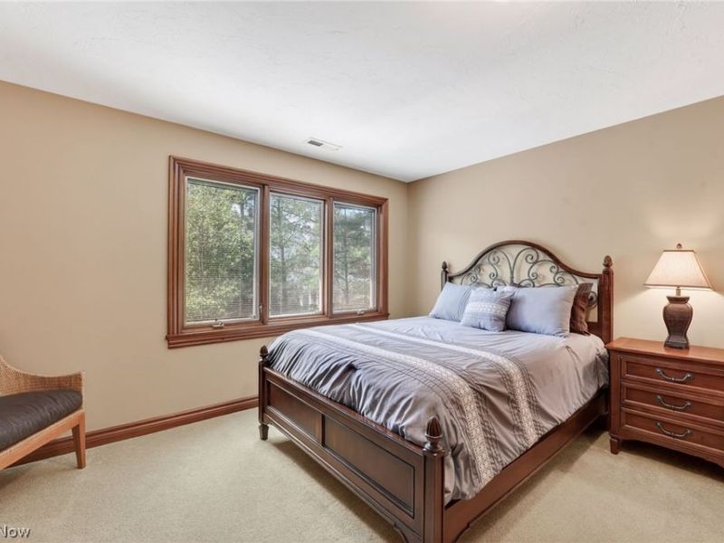 29998 Hilliard Boulevard , Westlake, OH 44145 Photo 15