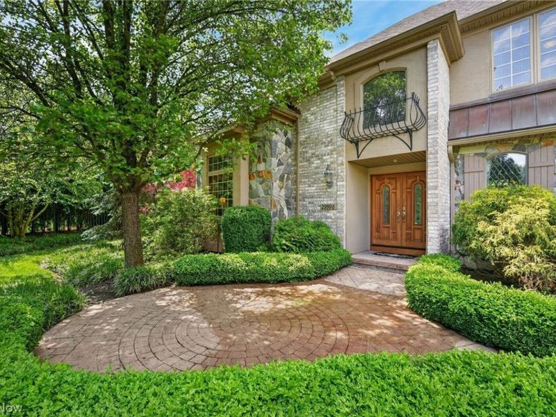 29998 Hilliard Boulevard , Westlake, OH 44145 Photo 2