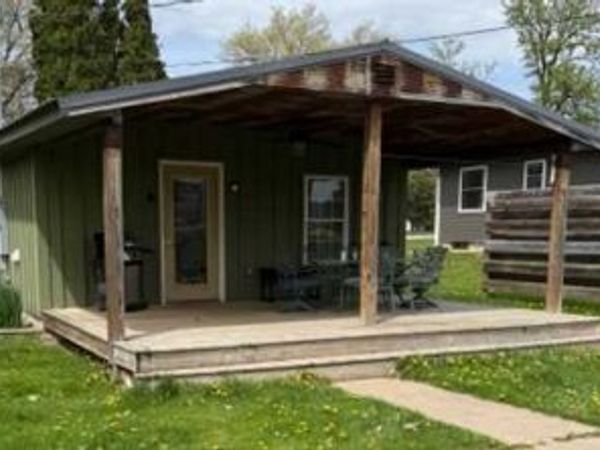 609 Prairie Street , Pepin, WI 54759