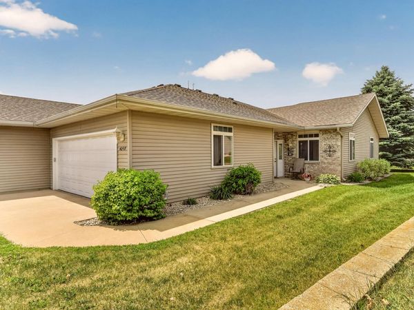 4207 Redhawk Drive SE, Rochester, MN 55904
