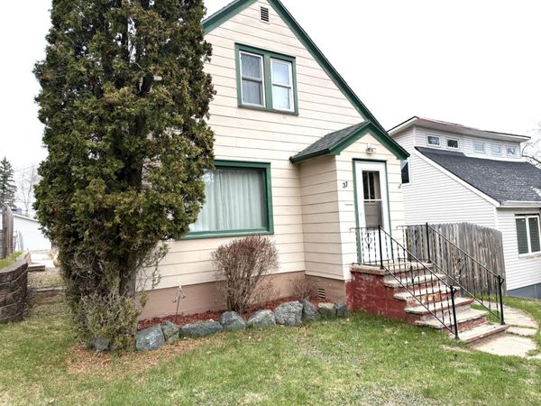 37 E Boundary Street E, Ely, MN 55731