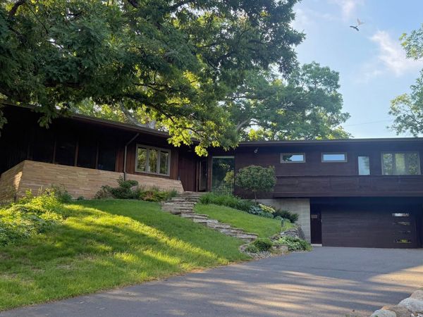 516 Turnpike Road , Golden Valley, MN 55416