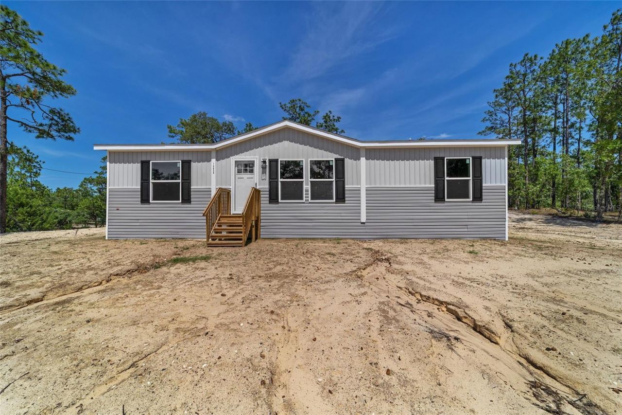 14830 SE 21st Place , Morriston, FL 32668 Photo