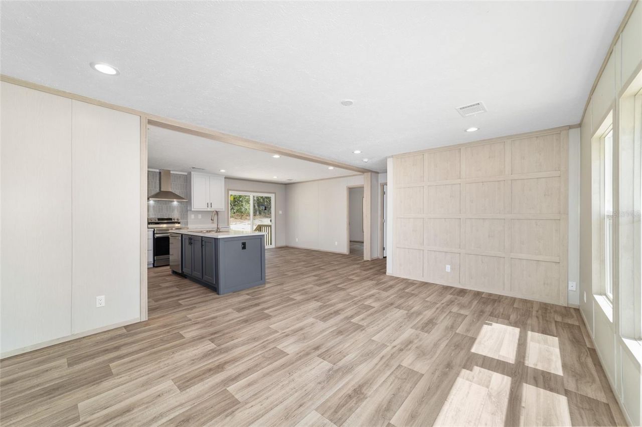 14830 SE 21st Place , Morriston, FL 32668 Photo