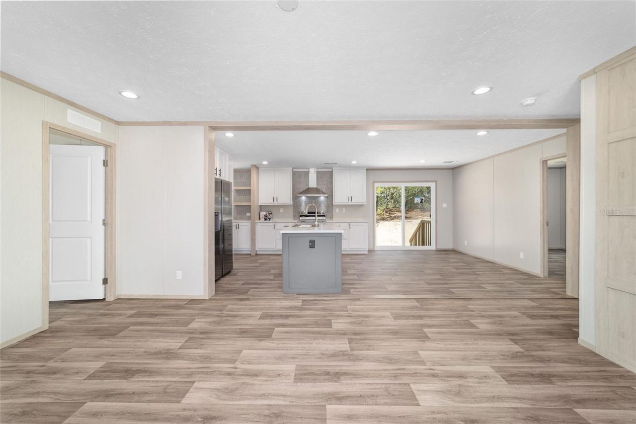 14830 SE 21st Place , Morriston, FL 32668 Photo