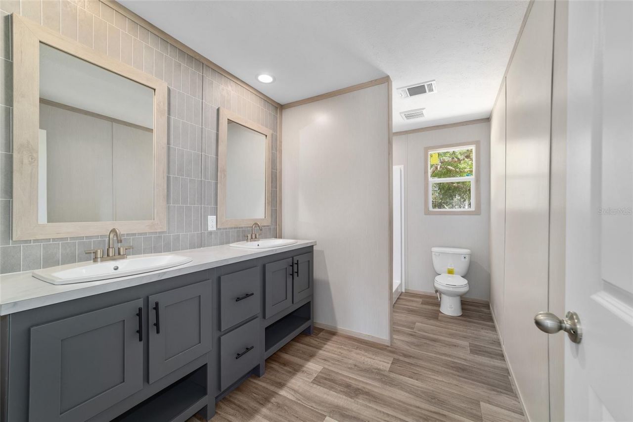 14830 SE 21st Place , Morriston, FL 32668 Photo