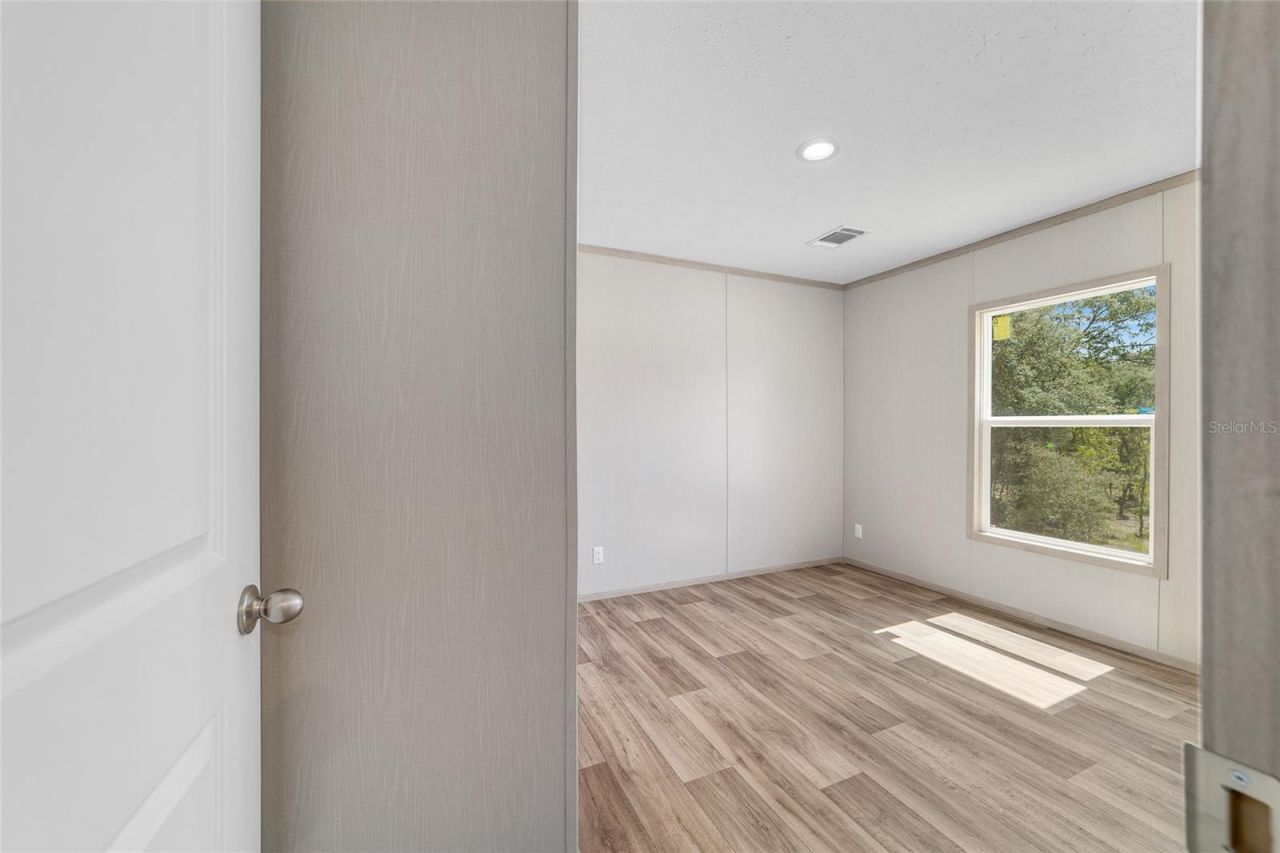 14830 SE 21st Place , Morriston, FL 32668 Photo