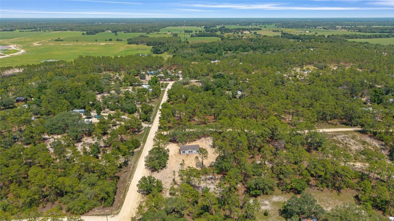 14830 SE 21st Place , Morriston, FL 32668 Photo