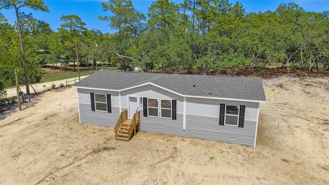 14830 SE 21st Place , Morriston, FL 32668 Photo
