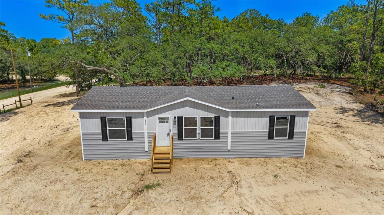14830 SE 21st Place , Morriston, FL 32668 Photo