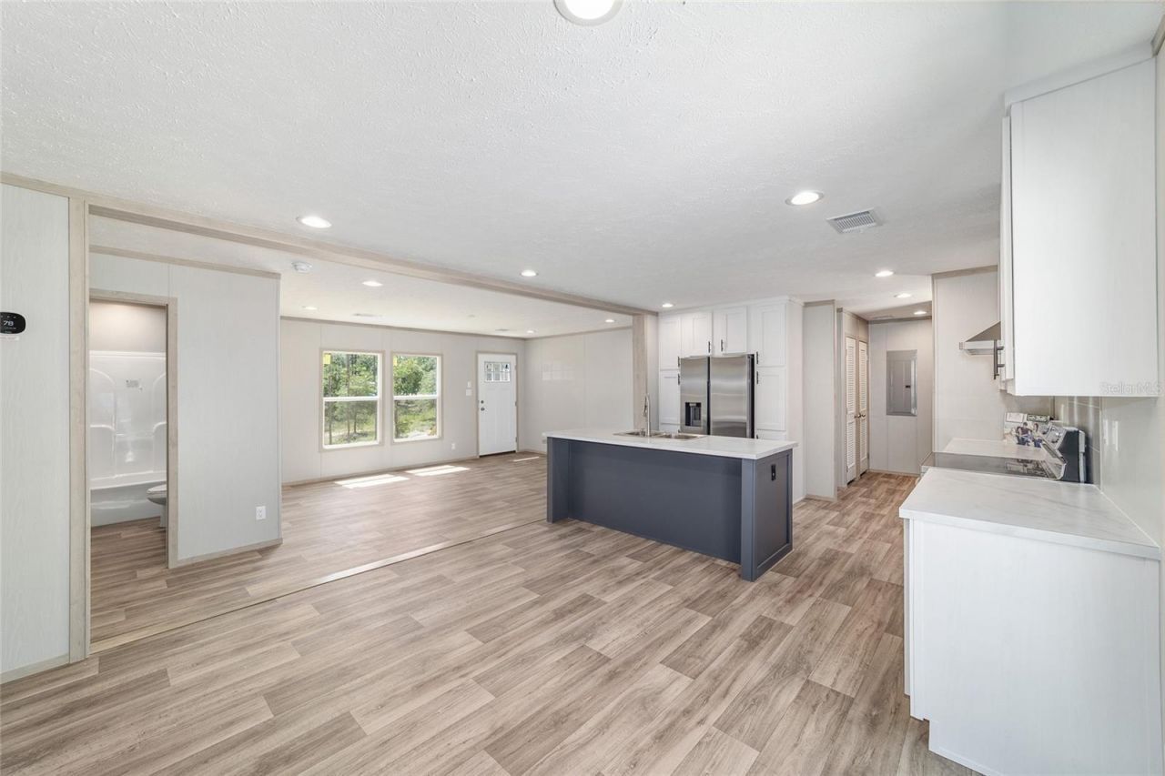 14830 SE 21st Place , Morriston, FL 32668 Photo