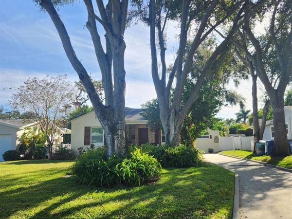 734 37TH AVENUE N, ST PETERSBURG, FL 33704