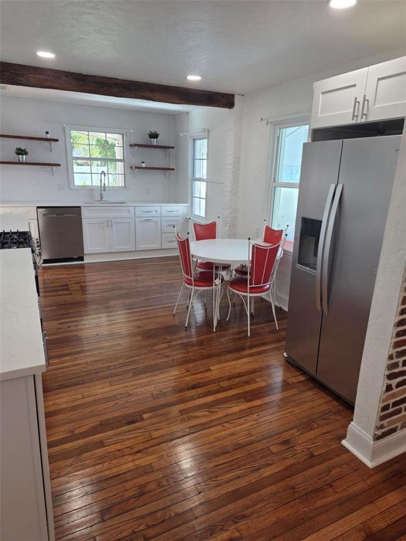 734 37th Avenue N, Saint Petersburg, FL 33704 Photo