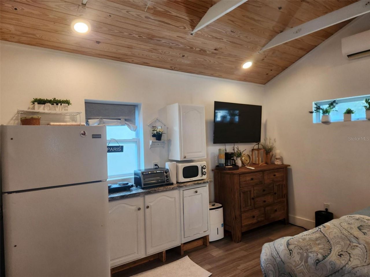 734 37th Avenue N, Saint Petersburg, FL 33704 Photo