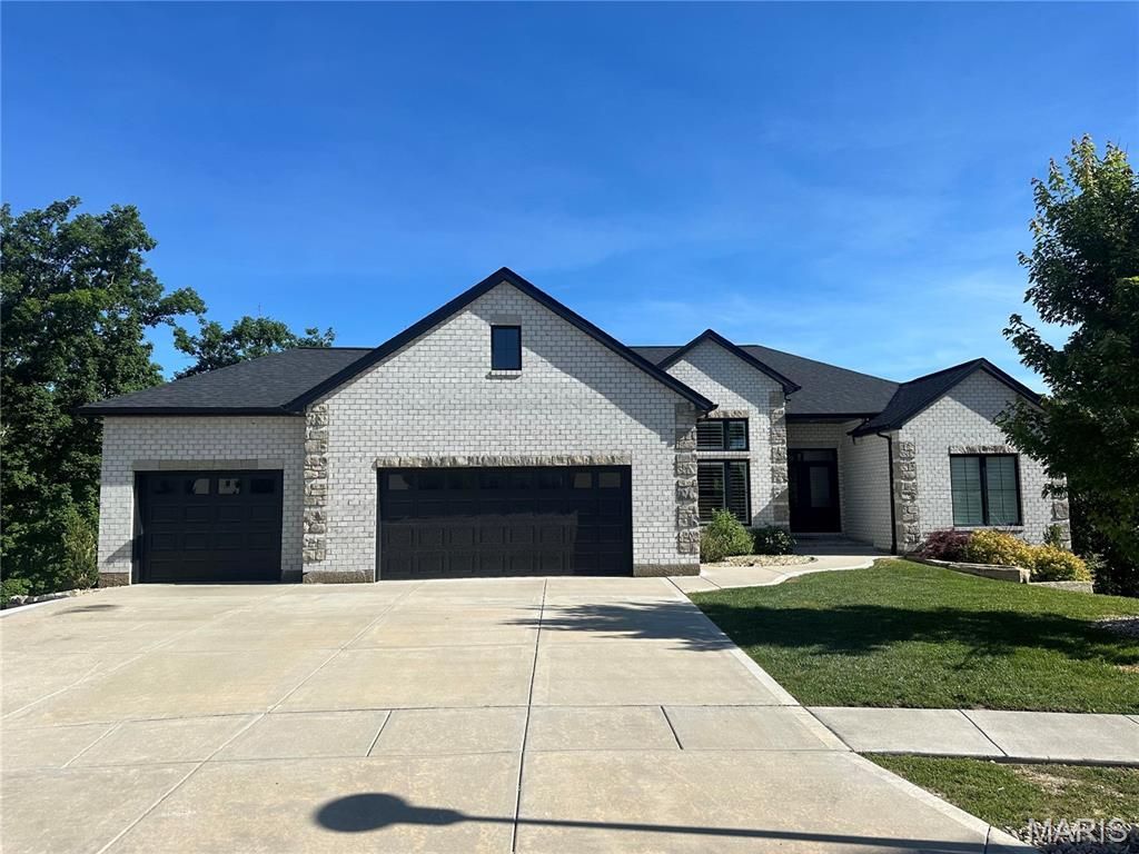 222 Redmond Pines Drive , Wentzville, MO 63385 Main Photo