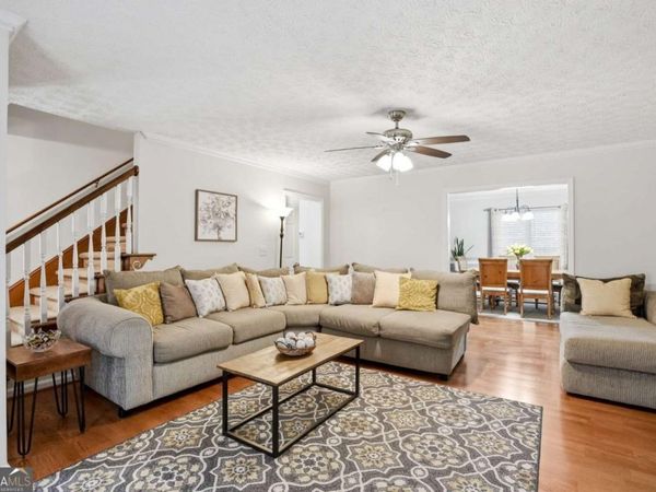 1354 Velvet Creek Glen SW, Marietta, GA 30008