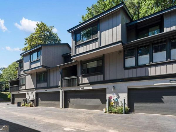 3060 Balearic Drive SE, Marietta, GA 30067