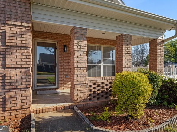 87 Park Ln, Warner Robins, GA 31093