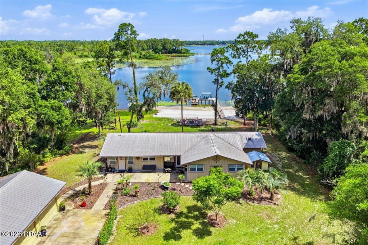 460 Lake Como Drive, Pomona Park, FL 32181 Photo