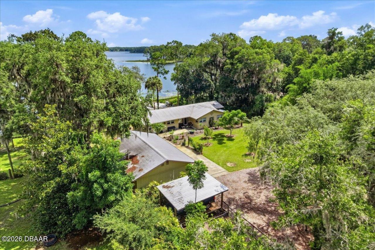 460 Lake Como Drive, Pomona Park, FL 32181 Photo
