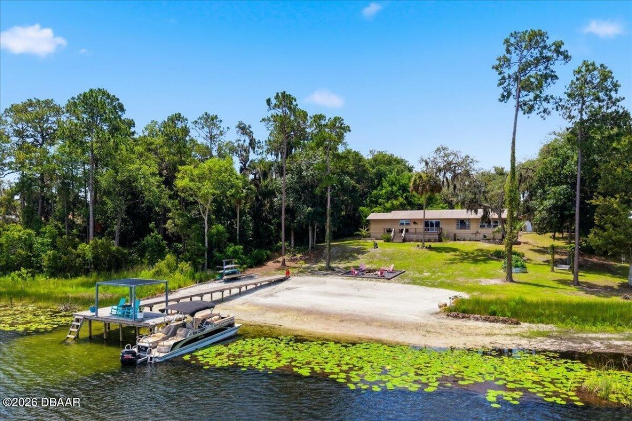 460 Lake Como Drive, Pomona Park, FL 32181 Photo