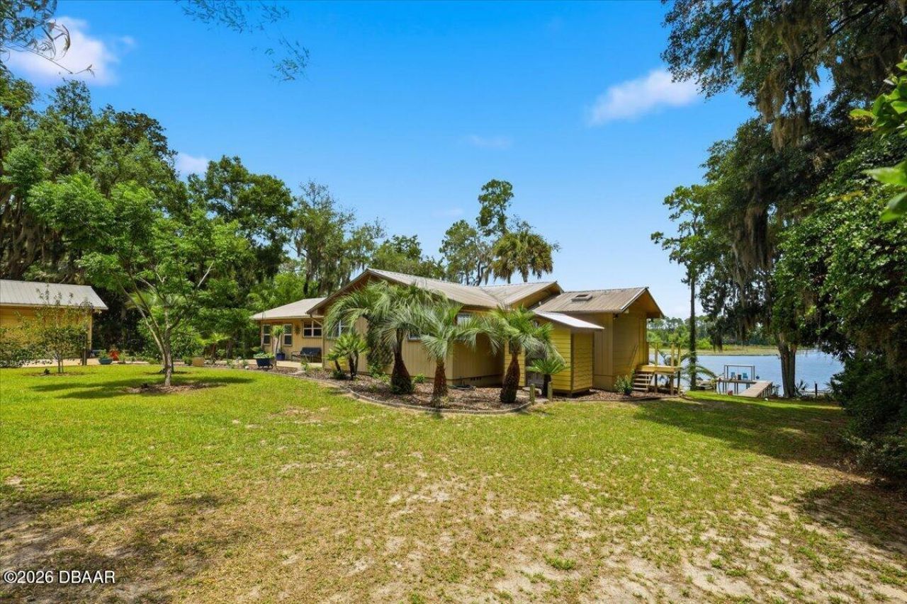 460 Lake Como Drive, Pomona Park, FL 32181 Photo