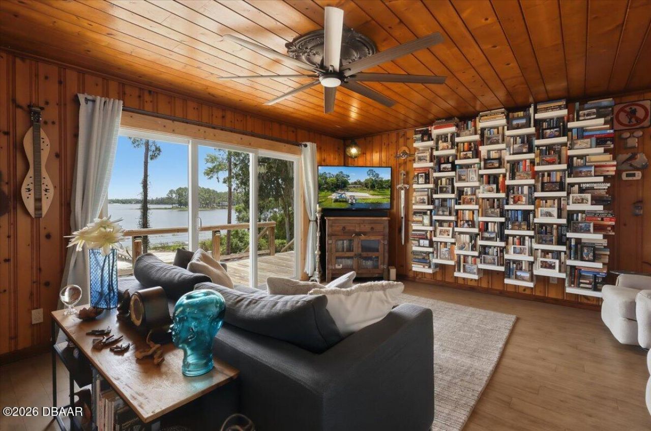460 Lake Como Drive, Pomona Park, FL 32181 Photo