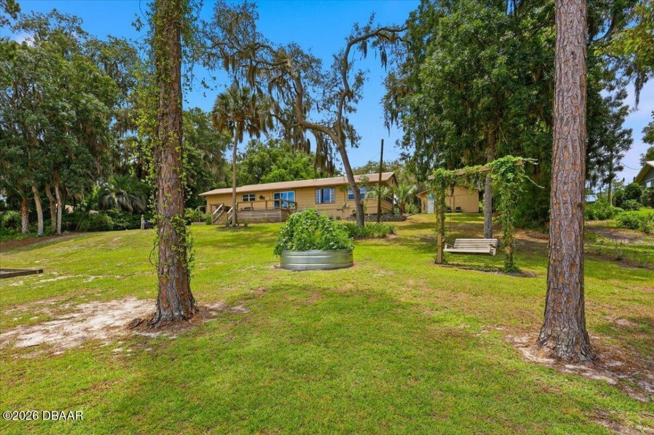 460 Lake Como Drive, Pomona Park, FL 32181 Photo