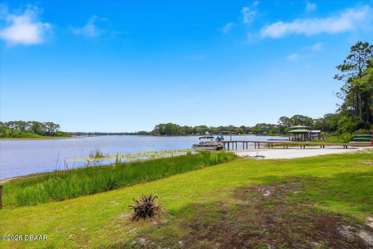 460 Lake Como Drive, Pomona Park, FL 32181 Photo