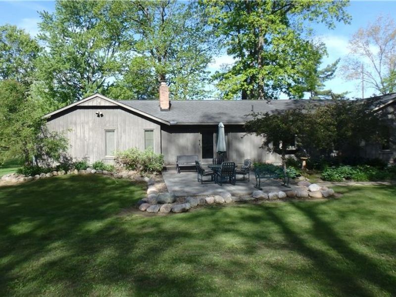 2075 Substation Road , Brunswick Hills, OH 44212 Photo 1
