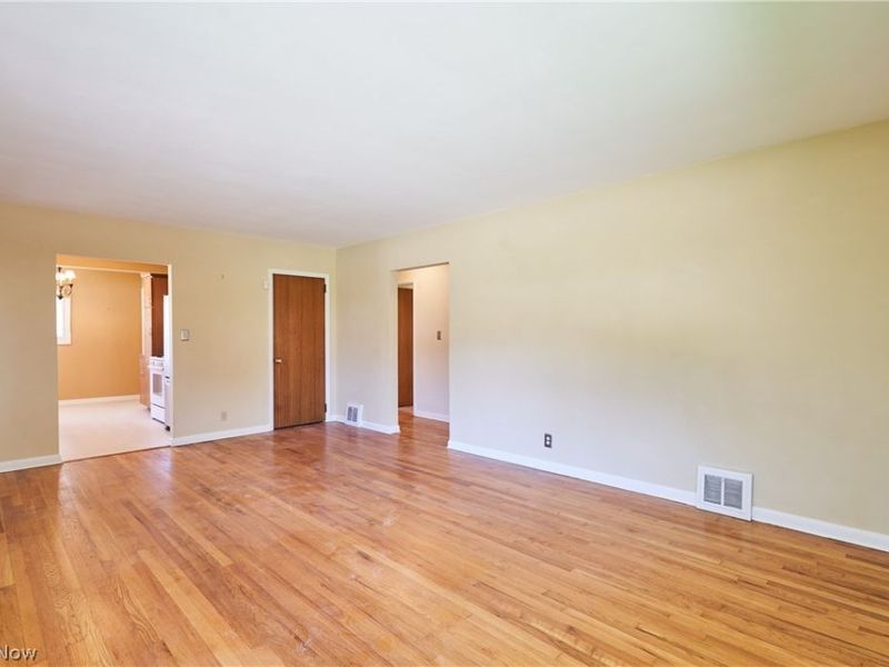 2620 Mogadore Road, Akron, OH 44312 Photo 6