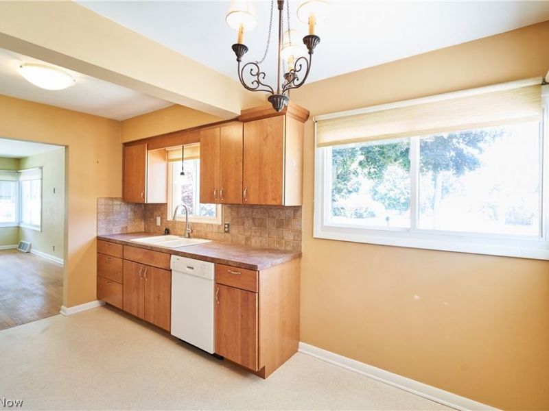 2620 Mogadore Road, Akron, OH 44312 Photo 9