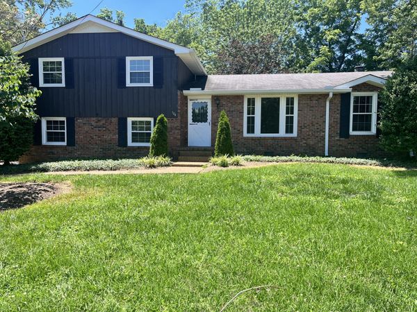 104 Pana Ct , Hendersonville, TN 37075