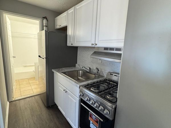 129 Black Rock , Unit 13, Bridgeport, CT 06605