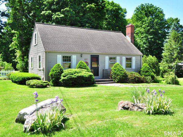291 Bloomfield , Windsor, CT 06095