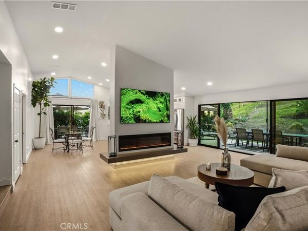 22207 Vacation, Canyon Lake, CA 92587