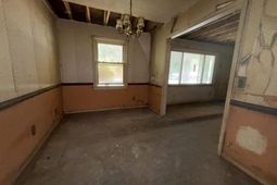 329 Shagbark Avenue  photo 4
