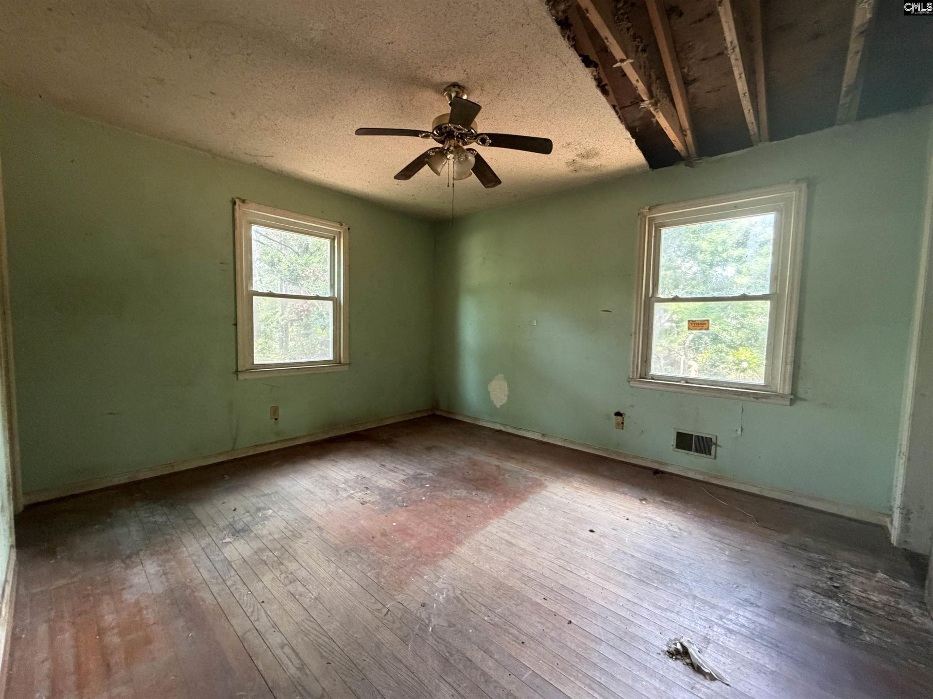 329 Shagbark Avenue  Photo 9