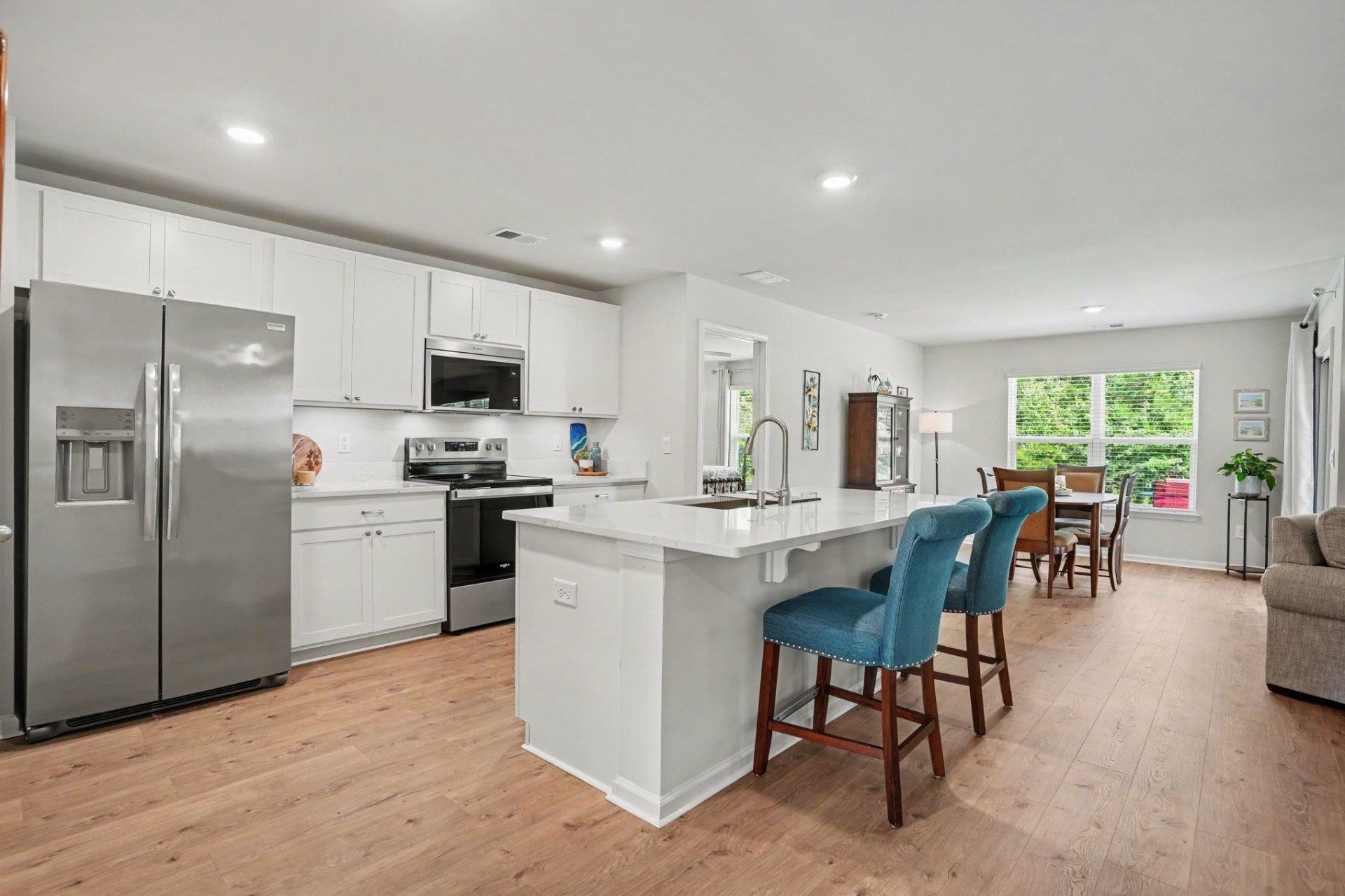 134 Brittmore Park Pl. Photo 6
