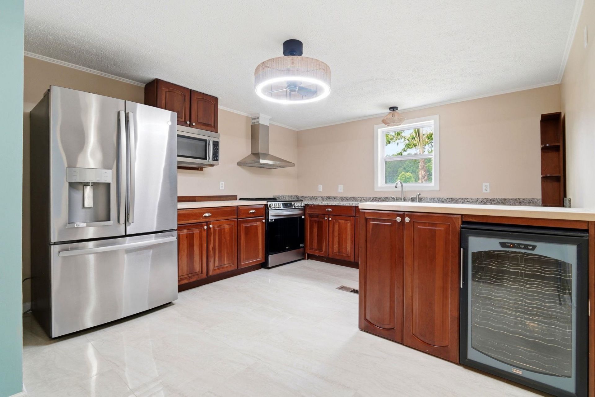 6820 Shady Grove Rd.  Photo 18
