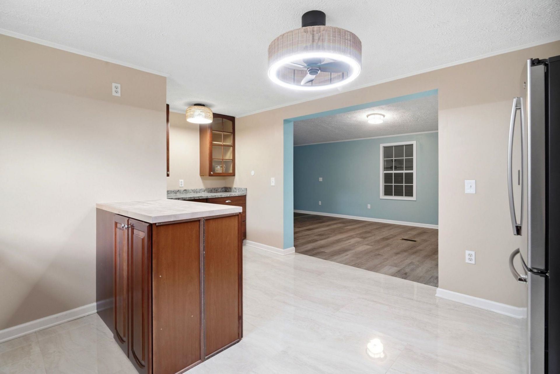 6820 Shady Grove Rd.  Photo 22